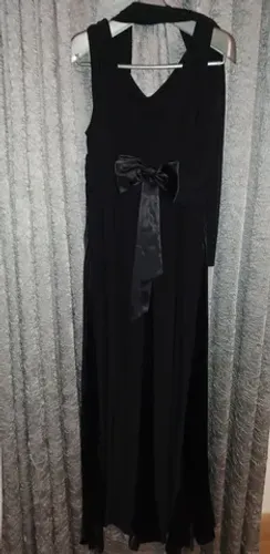 Lindo Vestido festa preto longo com detalhe plissado