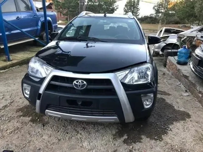 Etios Cross 2018 Airbag Motor Retrovisor Capo Porta Farol Lantena Sucata