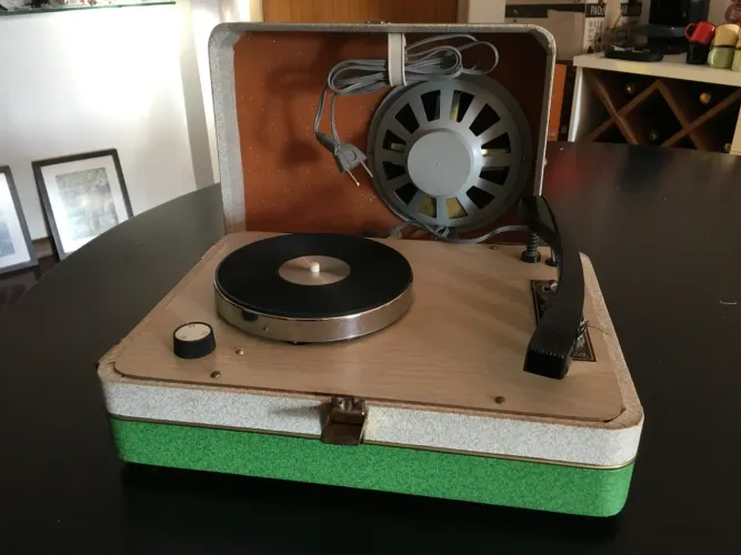 Toca discos Sonata Portátil Vintage - Leia o anúncio 
