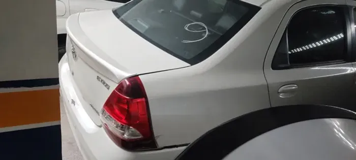 sucata Toyota Etios sedan