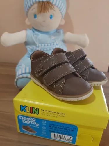 SAPATO KLIN, TAM 20, COR CASTANHO/CAFÉ 