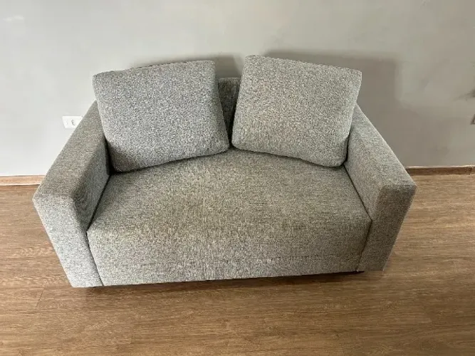 Sofá 2 lugares MUY