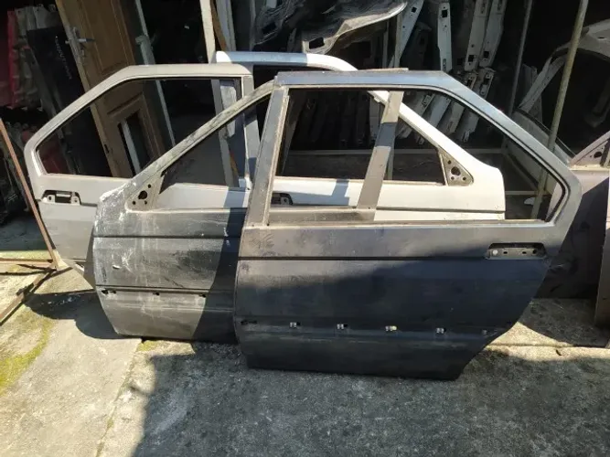 Porta Alfa Romeo 164