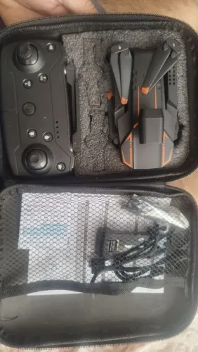 Drone S91 com controle remoto e acessórios