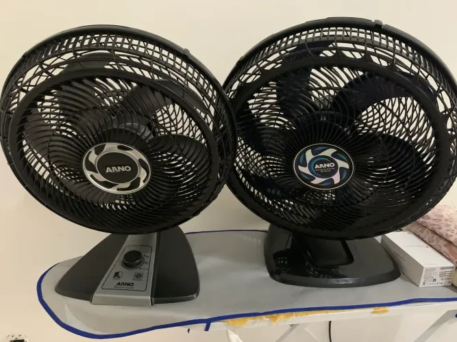 Dois Ventilador Arno- Defeito