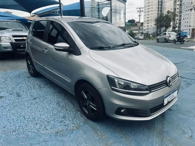 Volkswagen Fox 1.6 MI Total Flex 8V 5P 2015