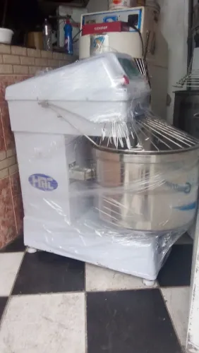 Amassadeira espiral HMT 40 kilos