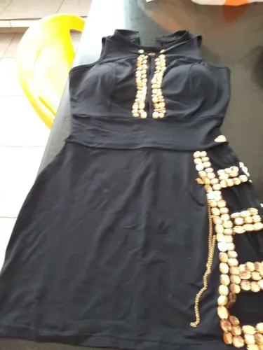 Vestido preto curto 