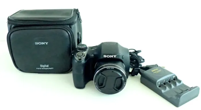 Câmera Sony Dsc-H300 20.1 Mp Zoom 35X 3.0" Excelente Estado