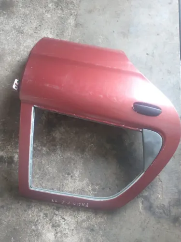 Porta traseira esquerda Fiat Palio 98