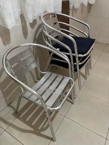 Conjunto de Cadeiras de Alumínio