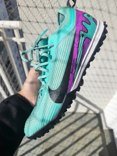 Chuteira Nike Mercurial Vapor 15 Pro Tf 40 (26.5cm)