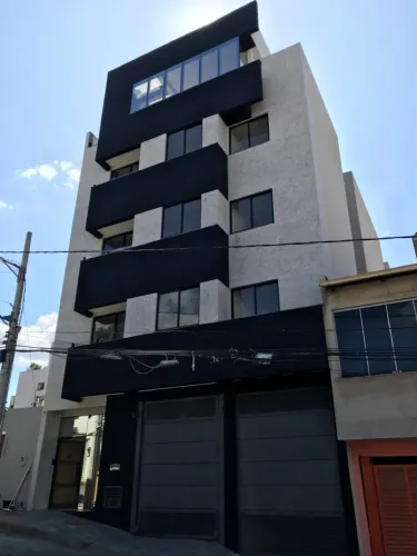 Vende-se Cobertura com 4 vagas no Sidil nova e sem uso