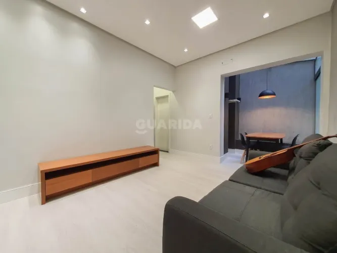 Apartamento com Espaço Gourmet, semimobiliado, no Bairro Floresta!