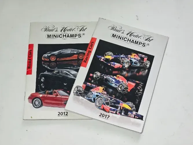 2 Catálogos de miniaturas Minichamps artigo raro.