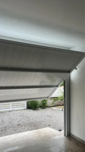 Vendo portão de alumínio com motor