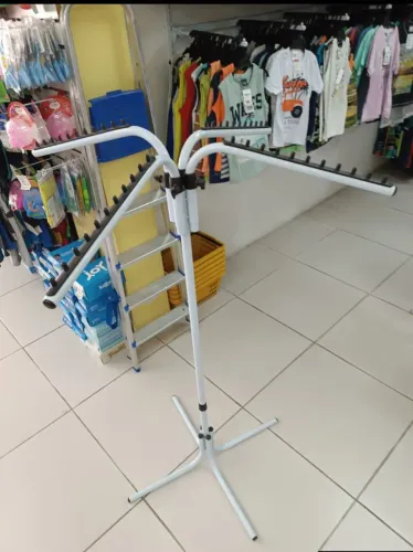 Arara de roupas