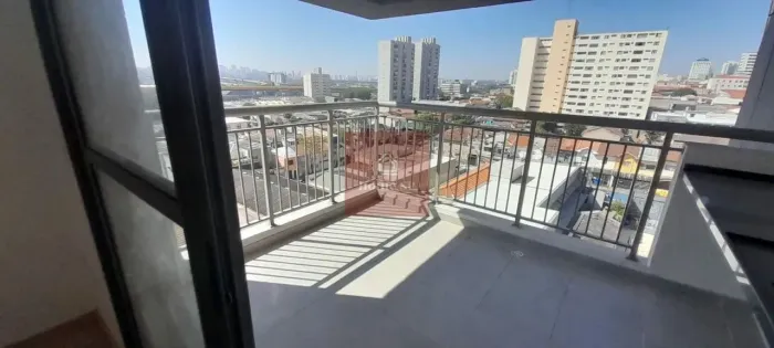 Studio 30 m2, para morar ou para investir. Rua tranquila