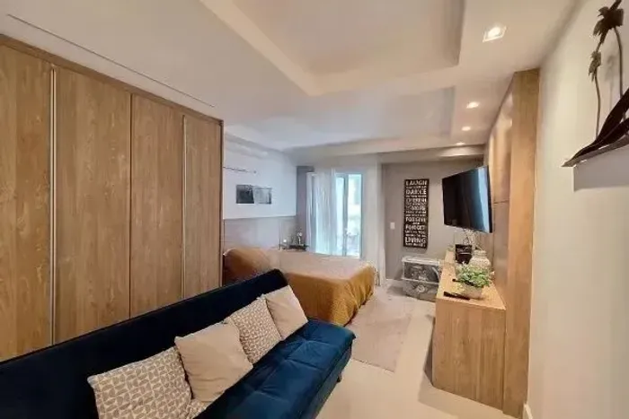 Imóvel para aluguel possui 40 metros quadrados com 1 quarto em Flamengo - Rio de Janeiro -