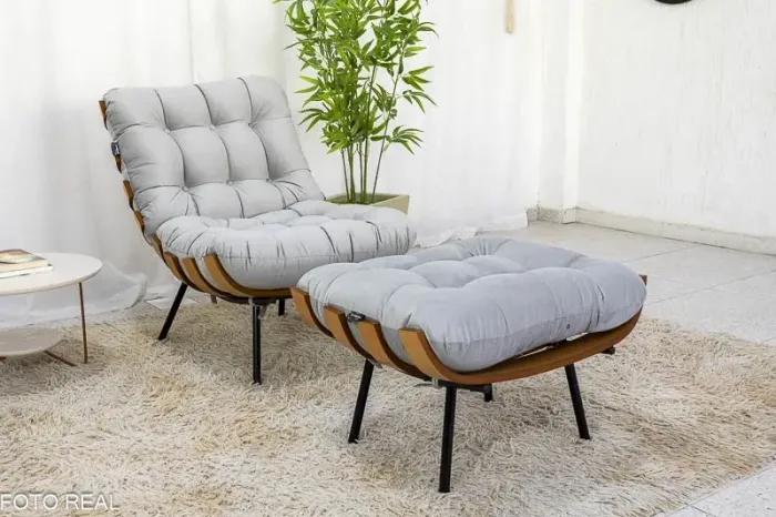 Poltrona com Puff Florença Veludo Prata rf64