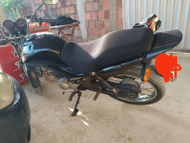 Fan 125 2011 - roxa - estou pedindo R$ 8'000 mas sujeito a negociação 