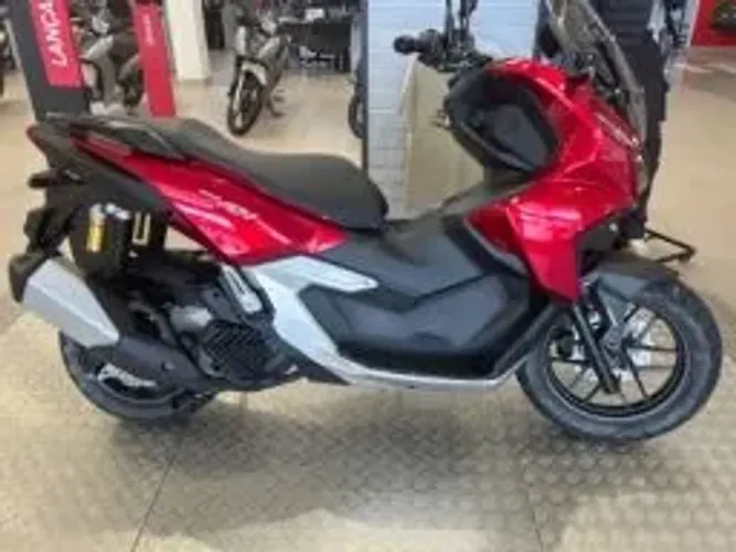 Adv 160 Honda 2025  750 kms 
