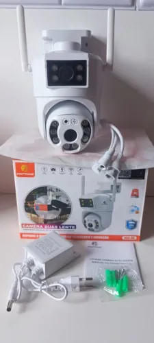 Câmera de Segurança Externa com Duas Lentes e Wi-Fi