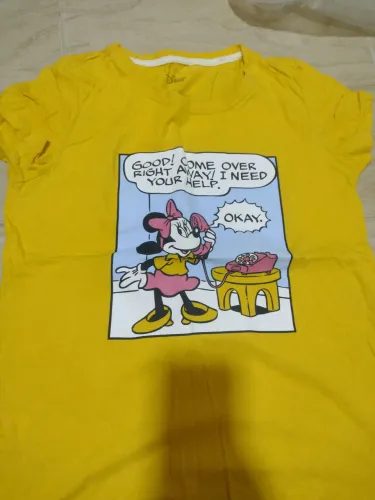 Lote de 6 camisetas da Minnie e variadas