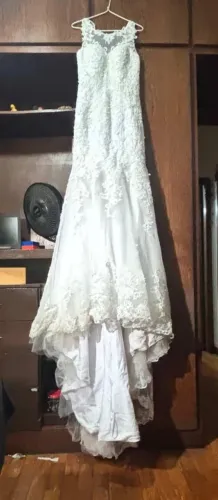 Vestido de Noiva Longo Sereia P ( véu e anágua)