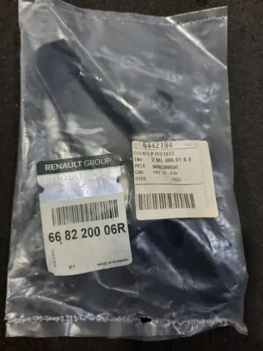 Moldura Esquerda Parabrisa Renault Duster e Oroch 2012 a 2017