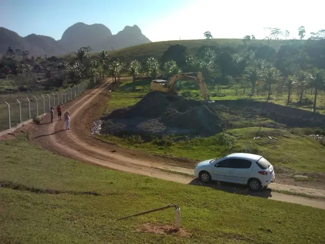 Sítio à venda, 60000 m² por R$ 1.300.000,00 - Cantagalo - Rio das Ostras/RJ