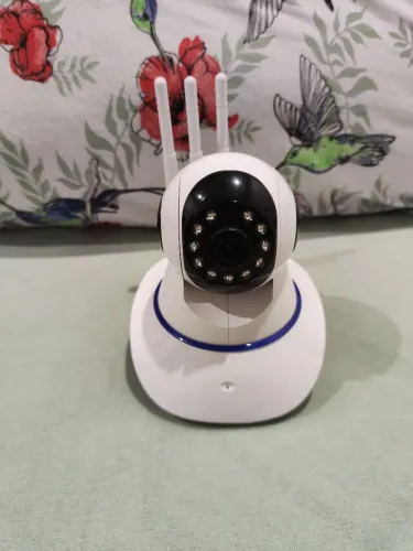 Câmera de Segurança Wi-Fi com Visão Noturna