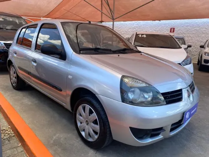 Renault Clio Campus Hi-flex 1.0 16V 5P 2010