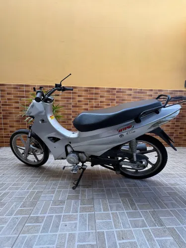 VENDO MOTO 125 JONNY HYPE