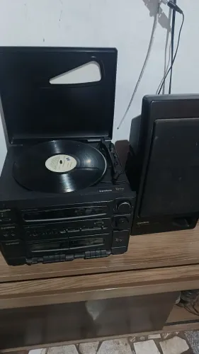 Aparelho de som gradiente, toca disco ,tape esta danificado , rarissimo , ano 1989