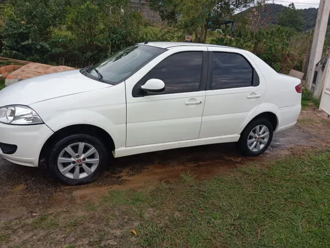 Fiat Siena EL Celeb. 1.4 MPI Fire Flex 8V 4P 2015