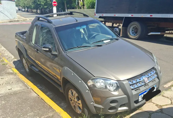 Fiat Strada Adventure 1.8/ 1.8 Locker Flex CE 2012