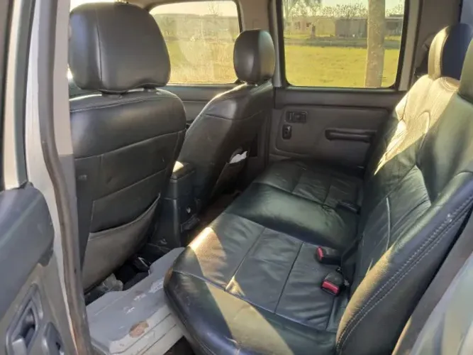 Nissan Frontier XE/ XE Tit. CD 4X4 2.8 TDI Dies 2007