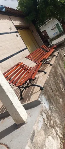 Banco de jardim e banco de praça