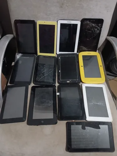 Sucata de celulares e tablets