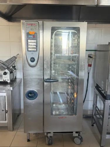FORNO RATIONAL SCC 201 + KIT COMPLETO DE ACESSÓRIOS ORIGINAIS