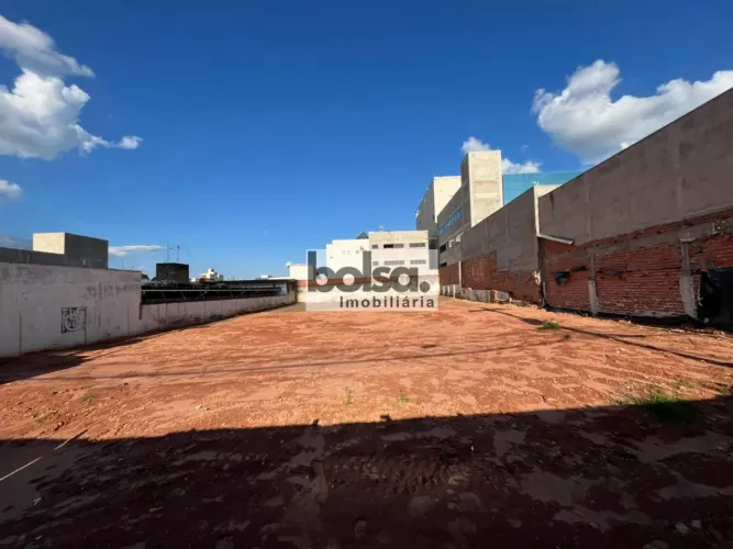 TERRENO COMERCIAL PROXIMO AVENIDA DUQUE DE CAXIAS ! !