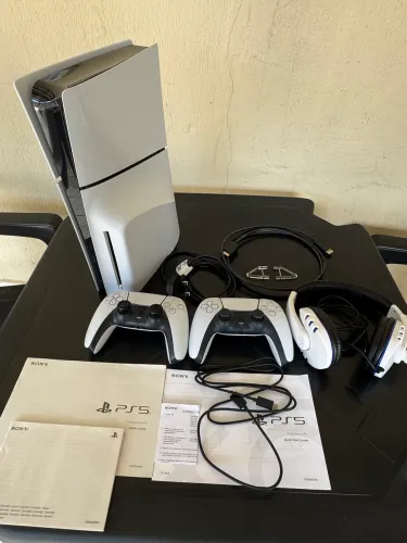 PlayStation 5 slim com Leitor de disco 1tb