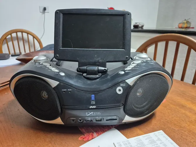 Rádio Dvd/CD Portátil