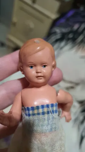 Boneca alemã antiga em plástico 13cm