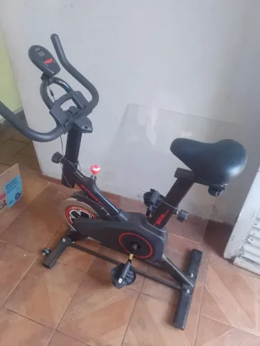 Bike ergometrica pouquíssimo uso