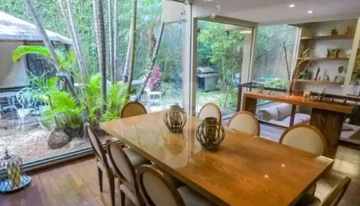 Casa para venda em Vila Mariana com 4 quartos, sendo 4 suítes, 336m²