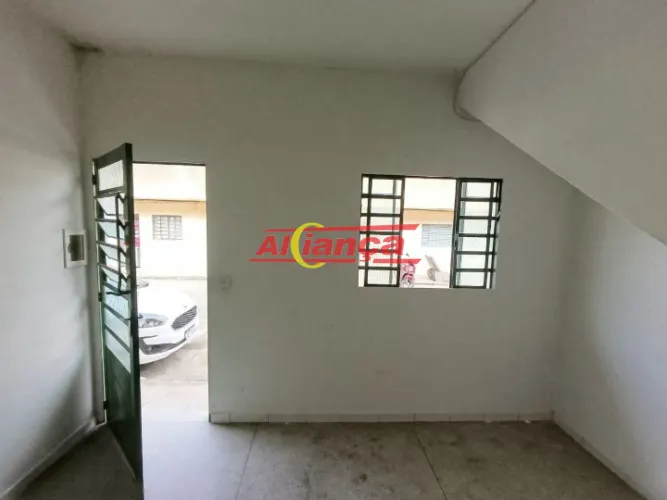 Casa com 2 dormitórios para alugar, 71,16 m² - Jardim Diogo - Guarulhos/SP R$ 1.400,00