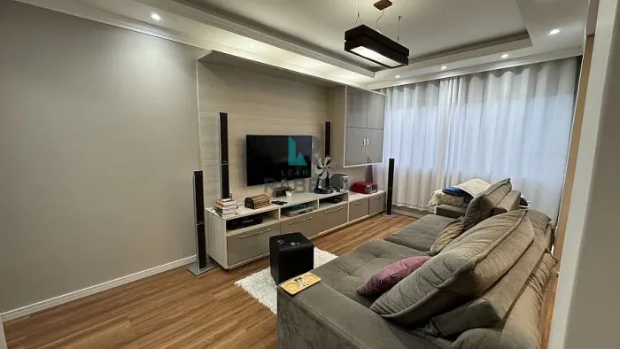 APARTAMENTO REFORMADO COM 3 QUARTOS NO CENTRO DE LORENA-SP