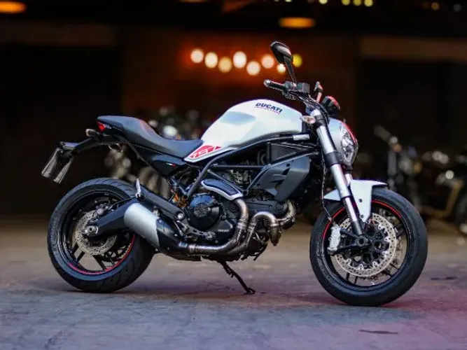 DUCATI MONSTER 797 800 cc 